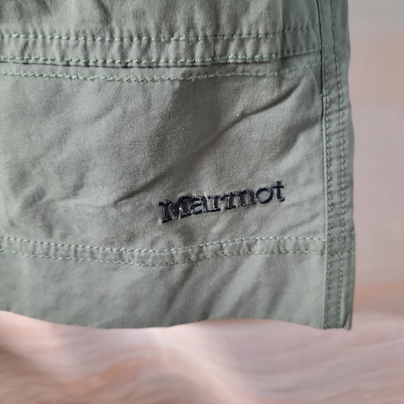 Marmot Ladies Size 4 Army green Mini‎ Skirt - Picture 3 of 4